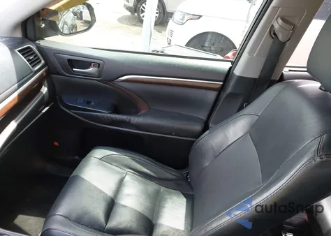 2015 Toyota Highlander Limited Platinum V6 z USA, uszkodzony, nr VIN 5TDDKRFH2FS170489